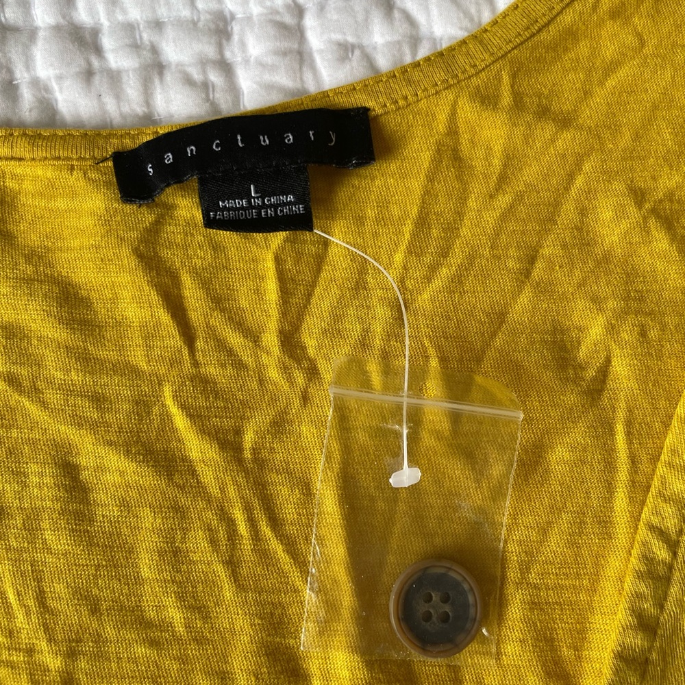 Yellow Dress - Picture 5 of 8